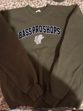 Bass Pro Shops Olive Green Crewneck Sweatshirt with Navy Logo
